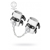 Бело-черные наручники с двумя ремешками и люверсами - Pecado - купить с доставкой в Домодедово