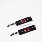 Черные кожаные наручники с красным декором и строчкой - Crazy Handmade - купить с доставкой в Домодедово