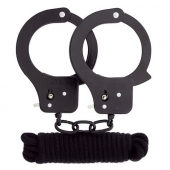 Чёрные наручники из листового металла в комплекте с веревкой BONDX METAL CUFFS LOVE ROPE SET - Dream Toys - купить с доставкой в Домодедово