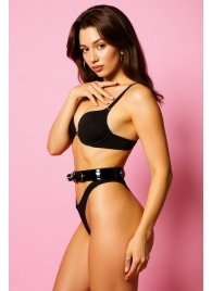 Эффектный черный пояс из лаковой эко-кожи - БДСМ Арсенал - купить с доставкой в Домодедово