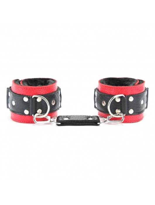 Красно-чёрные кожаные наручники с меховым подкладом - БДСМ Арсенал - купить с доставкой в Домодедово