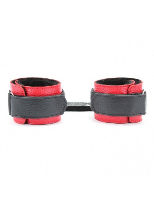 Красно-чёрные кожаные наручники с меховым подкладом - БДСМ Арсенал - купить с доставкой в Домодедово