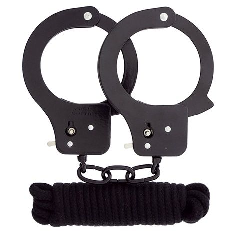 Чёрные наручники из листового металла в комплекте с веревкой BONDX METAL CUFFS LOVE ROPE SET - Dream Toys - купить с доставкой в Домодедово